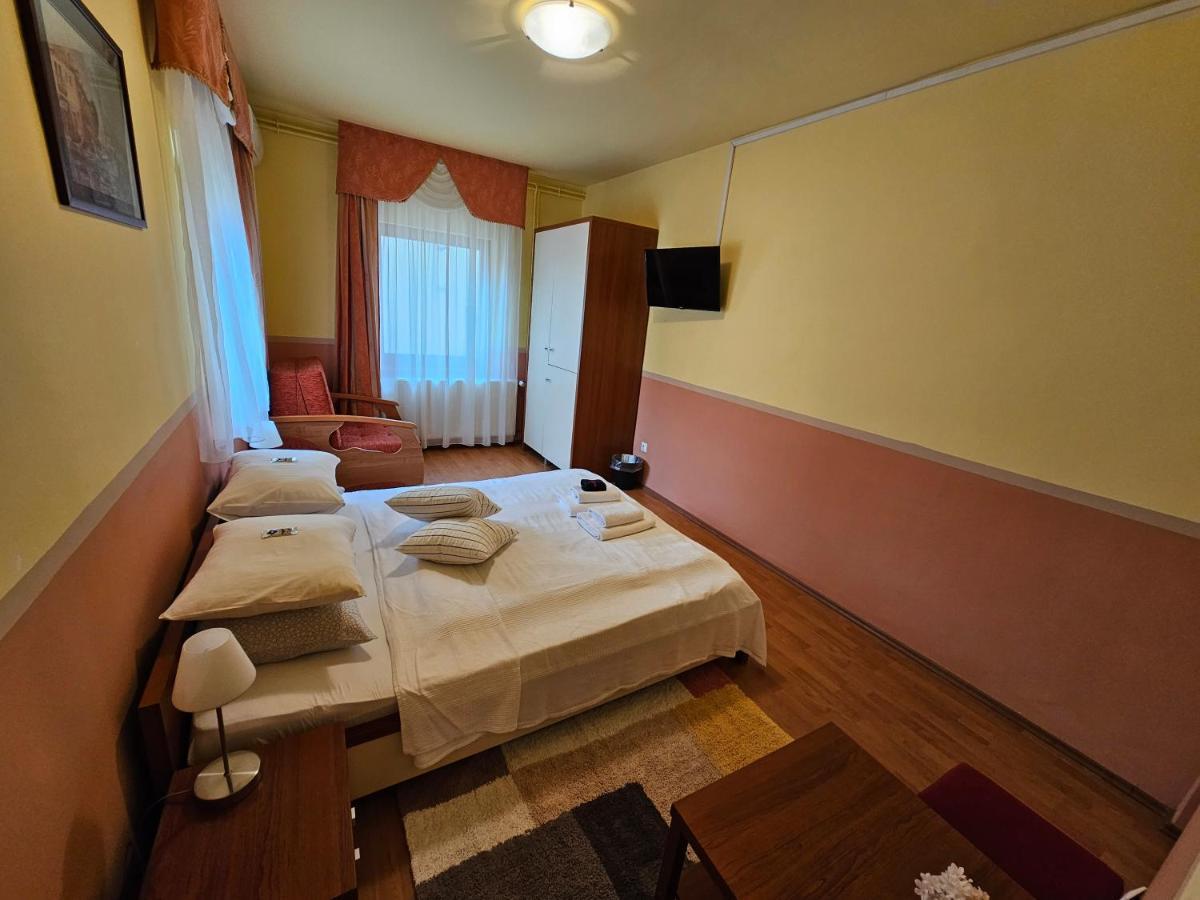 Abigel 2 Vendeghaz Hotel Miskolc Luaran gambar